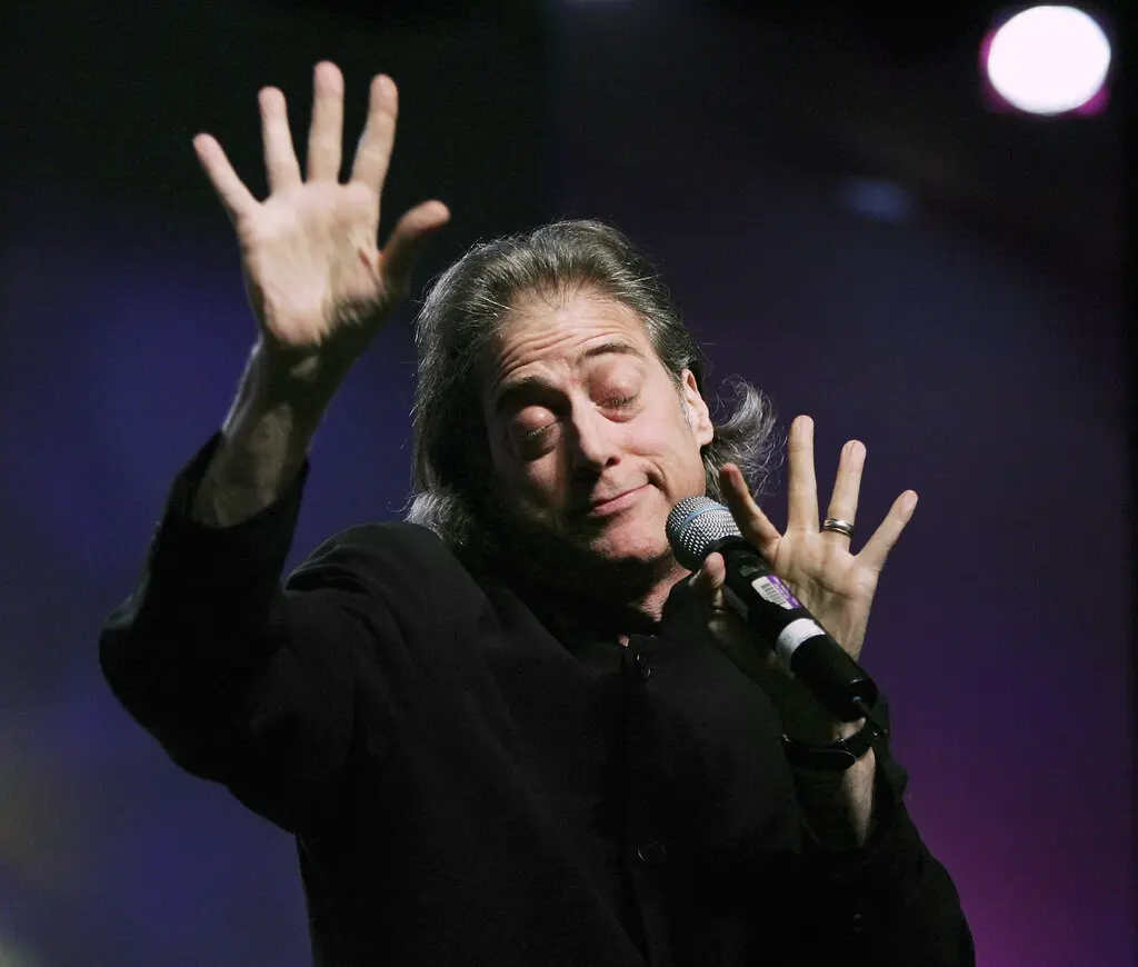 Richard Lewis, Comedian and ‘Curb Your Enthusiasm’ Star, Dies at 76